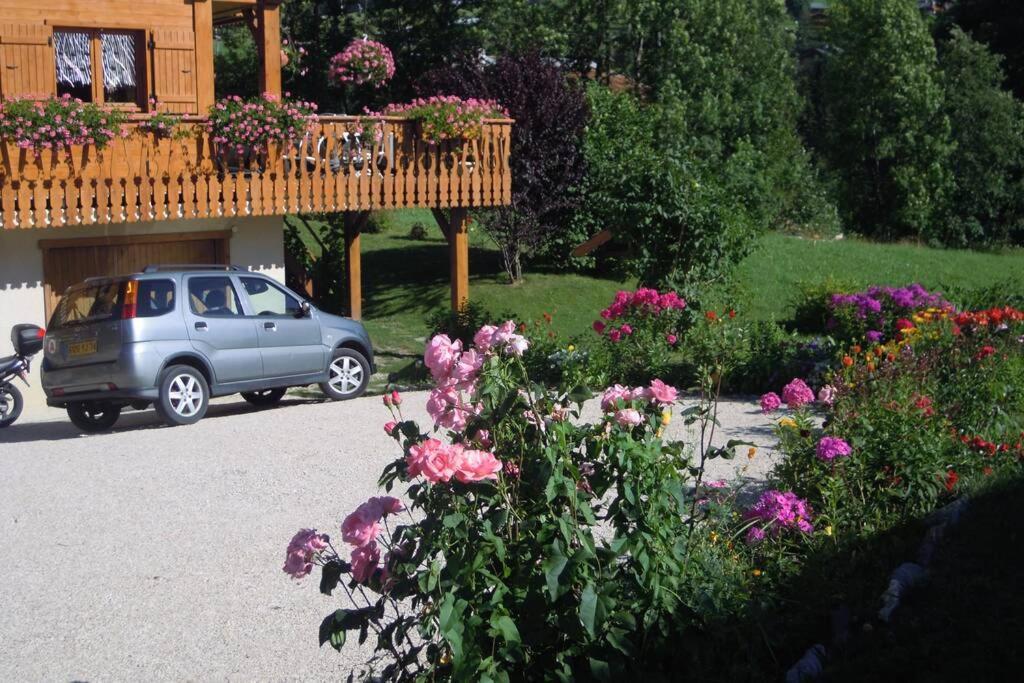A4 Km De Megeve Tres Joli Studio Avec Jacuzzi ,Vue Sur Les Montagnes Au Calme Praz-sur-Arly Kültér fotó