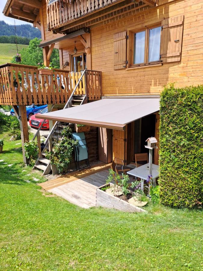 A4 Km De Megeve Tres Joli Studio Avec Jacuzzi ,Vue Sur Les Montagnes Au Calme Praz-sur-Arly Kültér fotó