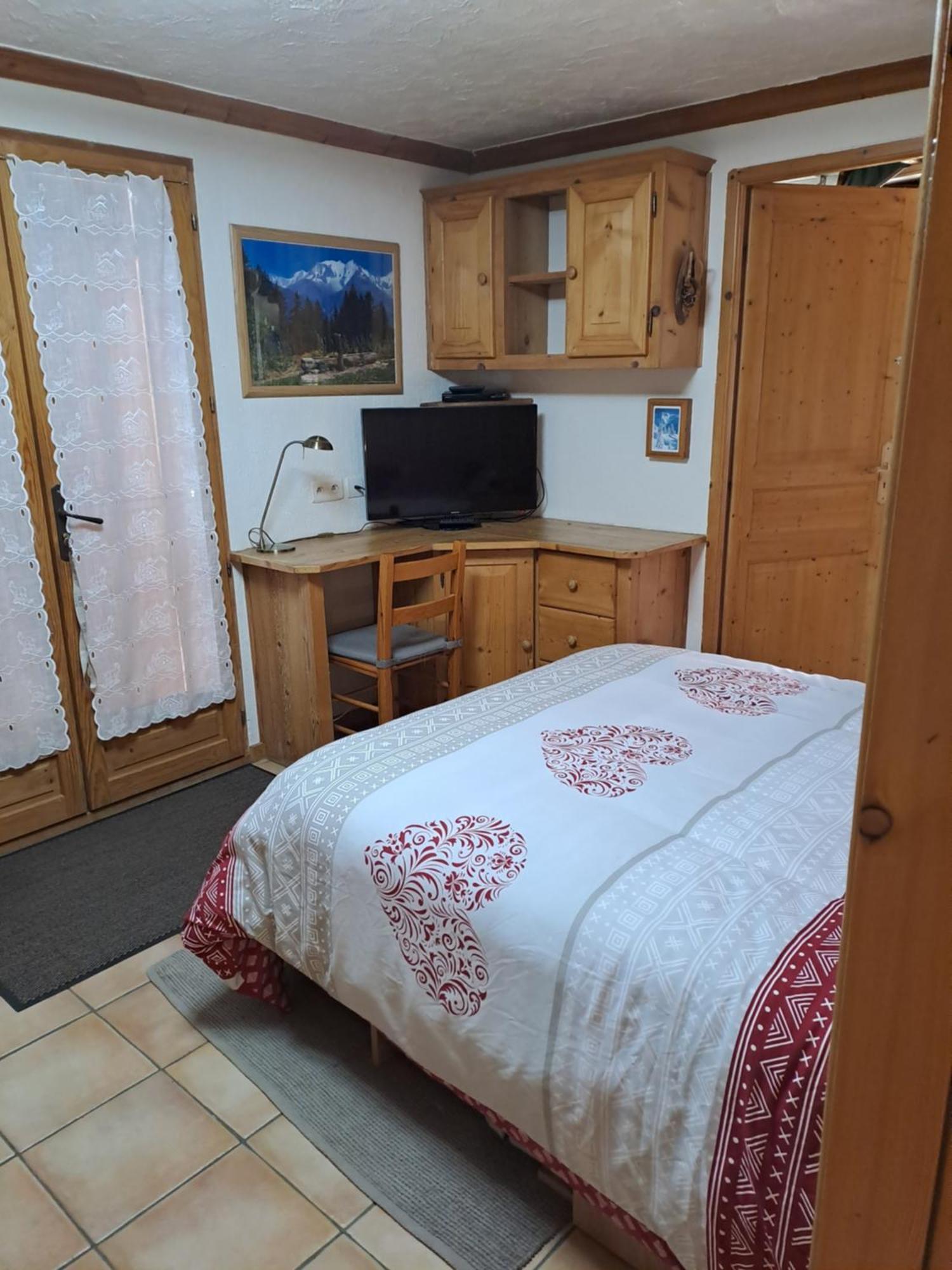 A4 Km De Megeve Tres Joli Studio Avec Jacuzzi ,Vue Sur Les Montagnes Au Calme Praz-sur-Arly Kültér fotó